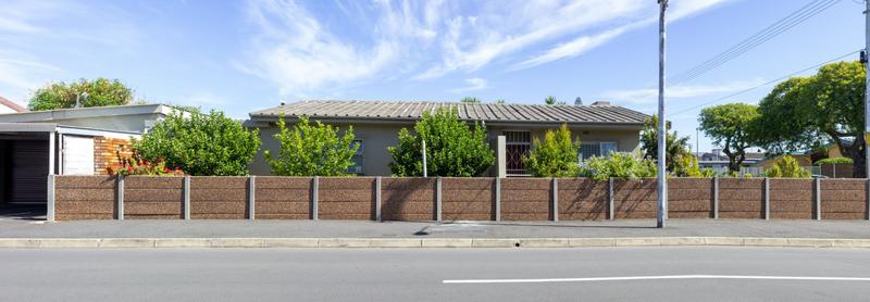 4 Bedroom Property for Sale in Vasco Estate Western Cape